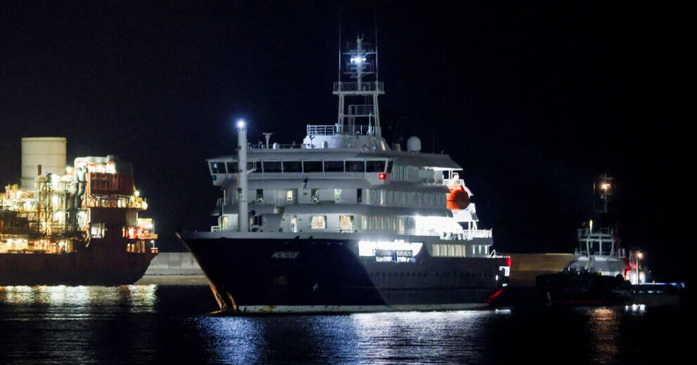 Hantavirus Cruise Ship Arrives in Canary Islands